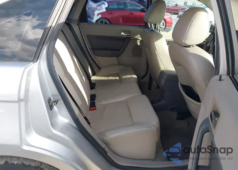 2011 Ford Focus Sel из США, поврежденный, VIN 1FAHP3HN8BW197845